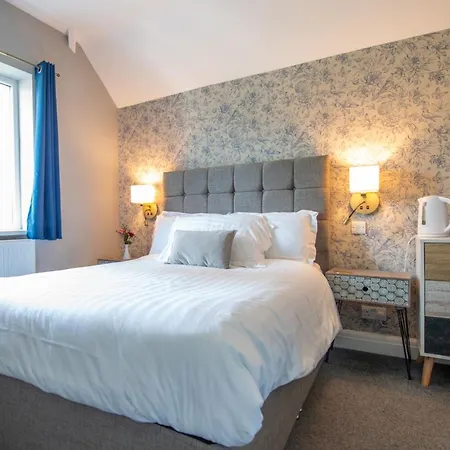 Rickerby Grange Guest house 4*